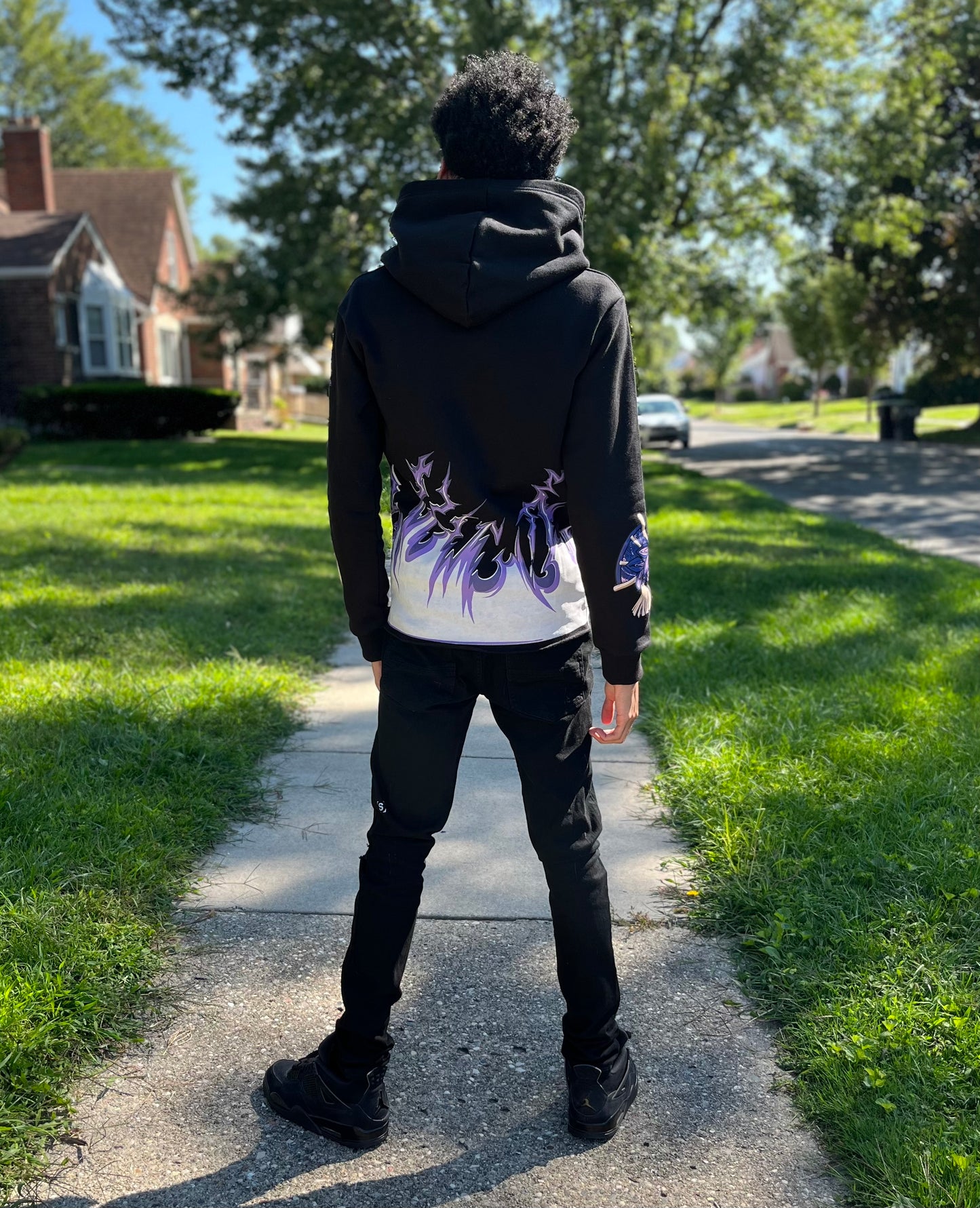 ENGULFED IN LIGHTNING HOODIE RIBLESS - BLACK *LIMITED EDITION NO RESTOCKS*